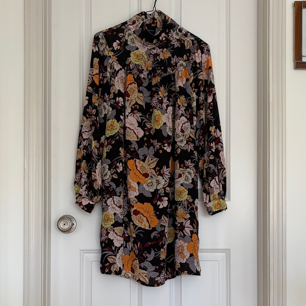 Who what wear brand loose mini dress with floral design